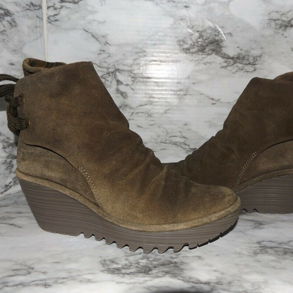 NEW Fly London Yama Olive Suede Back Lace Boots